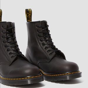 Dr Martens Made in England 1460